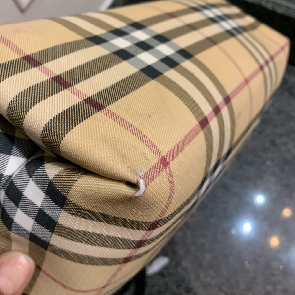 Burberry - Picture 6 of 10